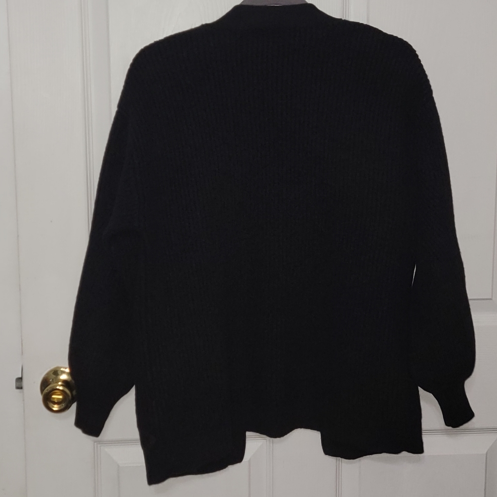 Aritzia Wilfred Free 100% Merino Wool Open Women's Cardigan in Black - Picture 4 of 13